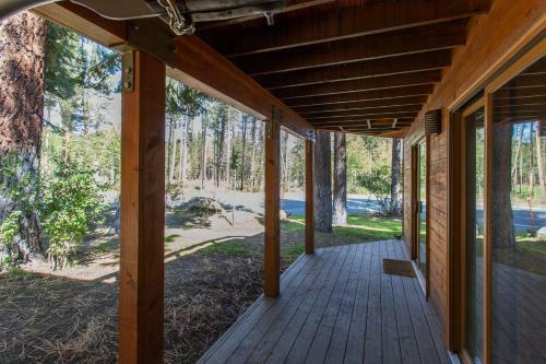 Lodge Mammoth Golf Properties By 101 Great Escapes