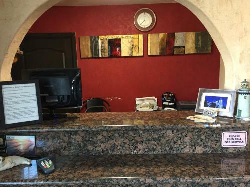 Hotel Harbor Inn & Suites Oceanside