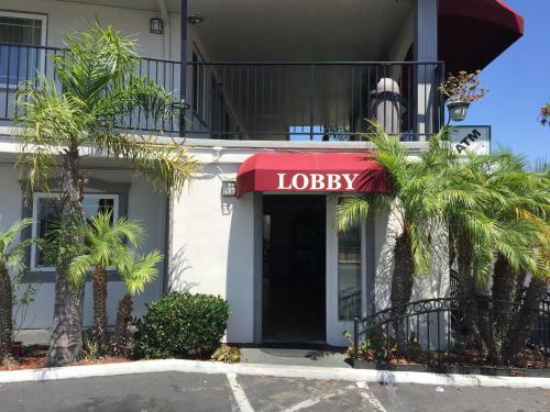 Hotel Harbor Inn & Suites Oceanside