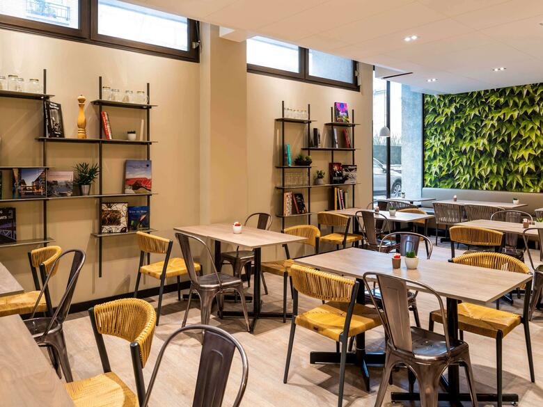 Hotel Ibis Paris Alesia Montparnasse