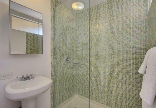 Del Marcos Hotel - Adults Only 21 & Up