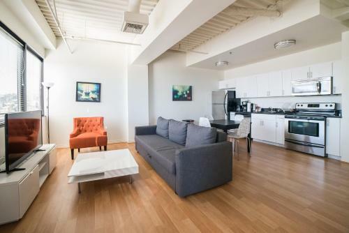 California Adventure Apartment