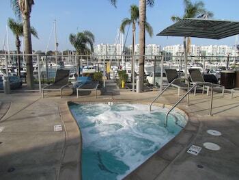 Miracle Mile - Brand New Apartment With Full Amenities