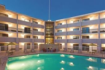 Hotel La Quinta Inn & Suites Pomona - Cal Poly.