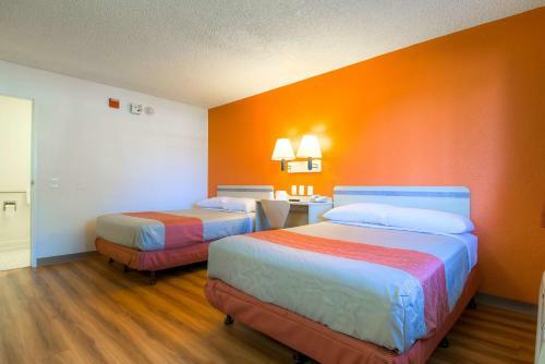 Motel 6 Palm Springs - Rancho Mirage