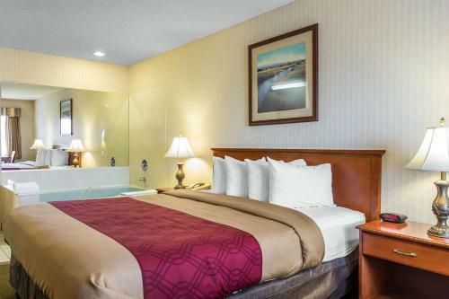 Hotel Econo Lodge Inn & Suites Riverside