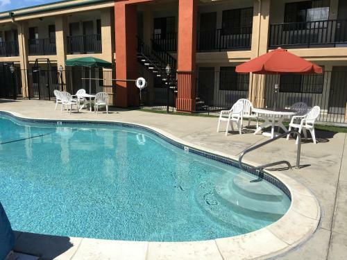 Motel Super 8 By Wyndham Salinas