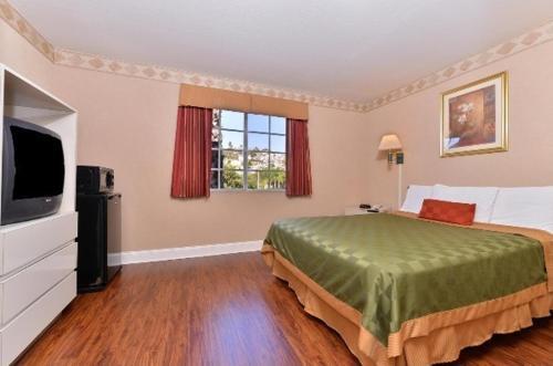 Hotel Americas Best Value Inn At San Clemente