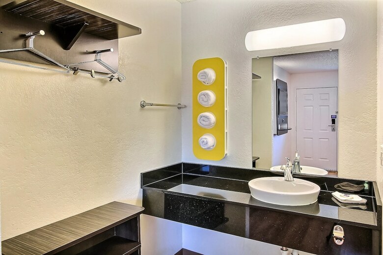 Motel 6 San Jose Airport