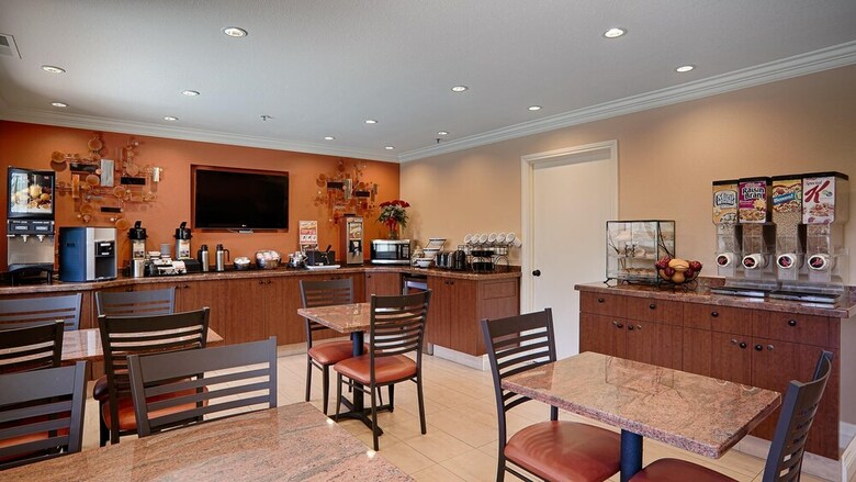 Motel Best Western Plus Airport Plaza
