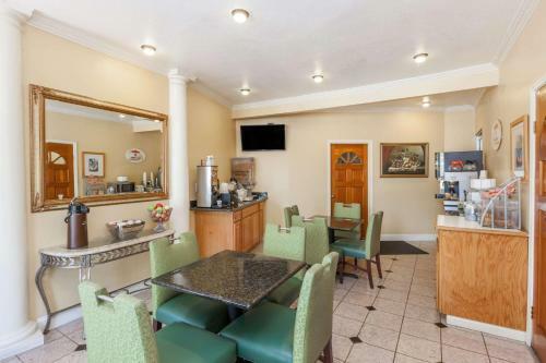 Hotel Super 8 San Jose