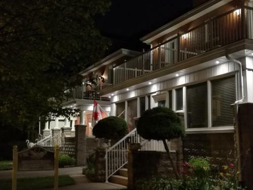 Ambassador B&B Guest Home