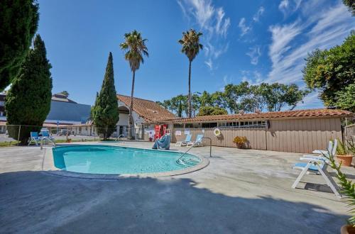 Ez 8 Motel San Jose I