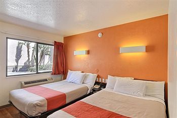 Motel 6 Santa Barbara-state