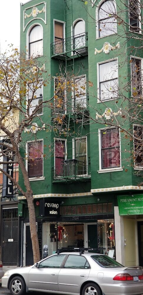 Albergue Perramont Hotel