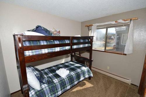 Slalom Court Holiday Home