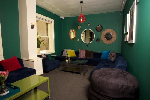 Hi San Francisco Downtown Hostel
