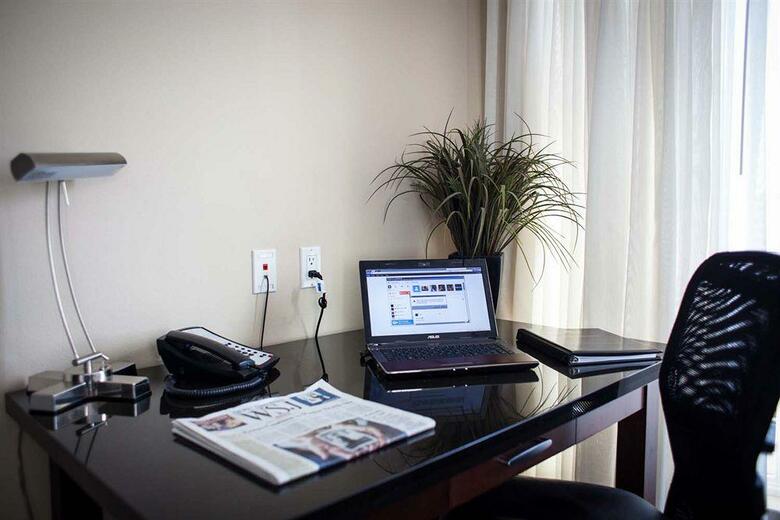 Hotel Best Western Plus Avita Suites