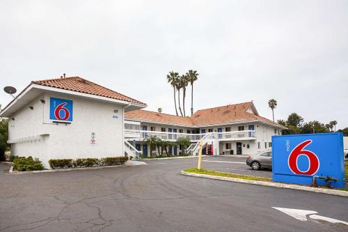 Motel 6 Ventura Downtown
