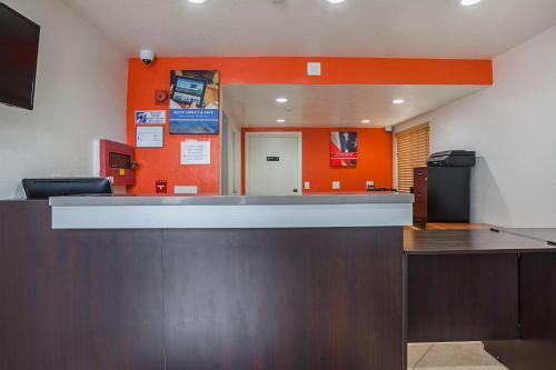 Motel 6 Ventura Downtown