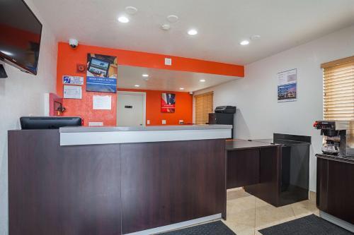 Motel 6 Ventura Downtown