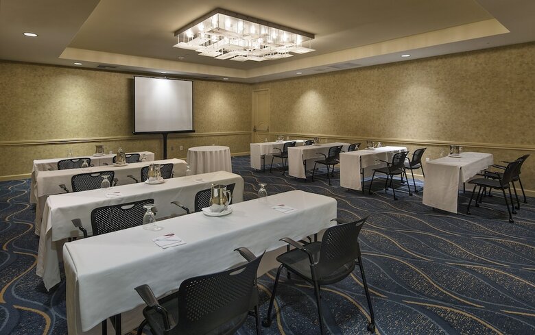 Crowne Plaza Hotel Ventura Beach