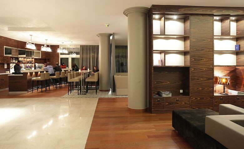 AC Hotel Ambassadeur Antibes - Juan Les Pins