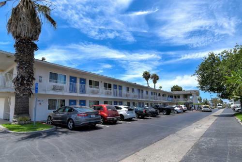 Motel 6 Westminster South - Long Beach Area