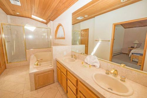 Venice Drive Holiday Home 3