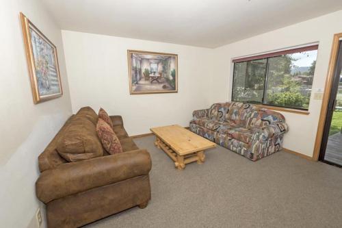 Capri Drive Holiday Home