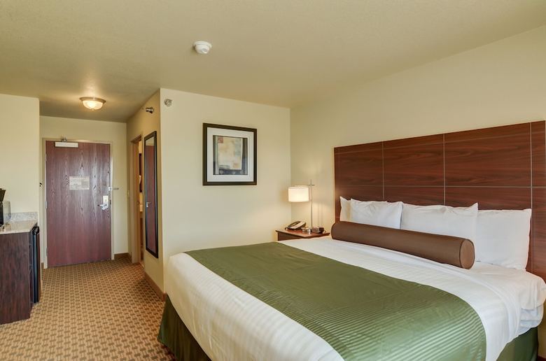 Hotel Cobblestone Inn & Suites Eaton