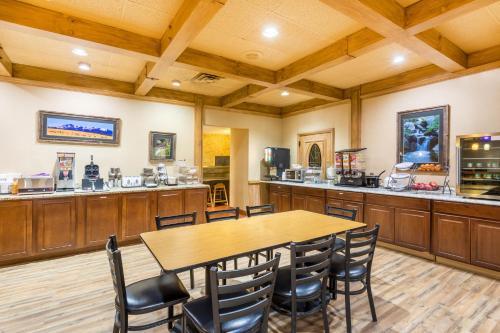 Hotel Clarion Inn Fort Morgan
