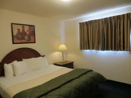 Silver Saddle Motel
