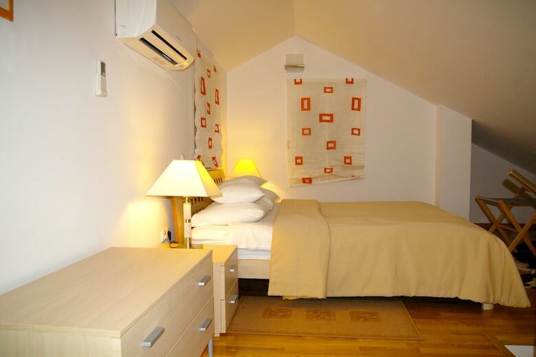 Hotel Pervanovo Apartments