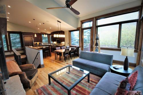 Home On Vail Golf Course