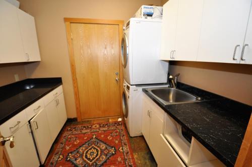 East Streamside Circle Holiday Home
