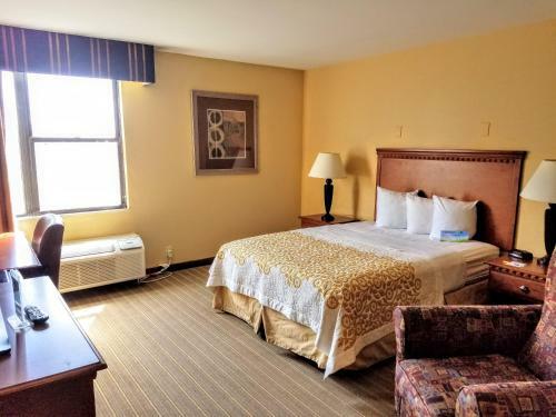 Hotel Days Inn Bradley Airport