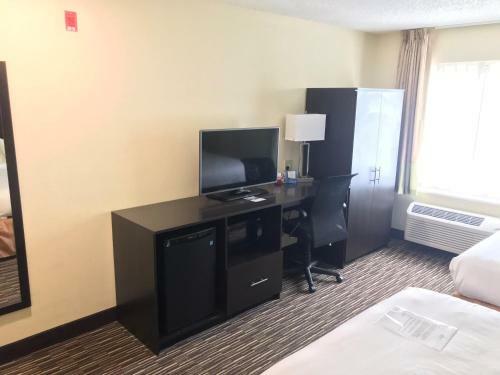 Hotel Baymont Inn & Suites Newark