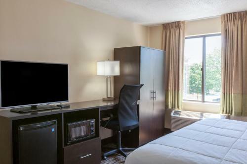 Hotel Baymont Inn & Suites Newark