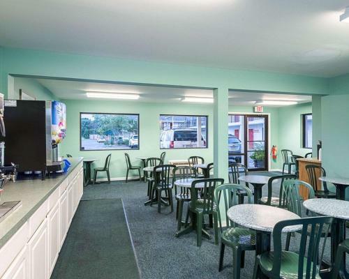 Hotel Rodeway Inn & Suites - Rehoboth Beach
