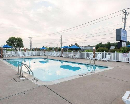 Hotel Rodeway Inn & Suites - Rehoboth Beach