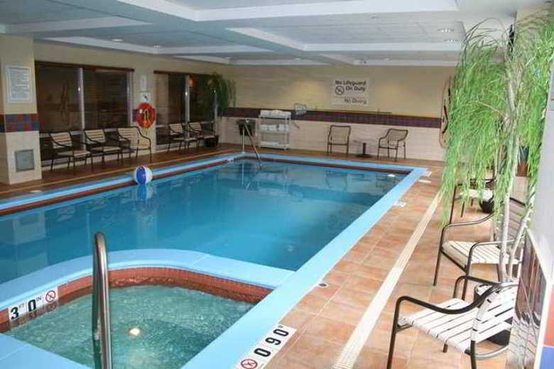 Hotel Hampton Inn & Suites Kitchener Ontario Canada