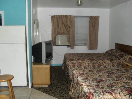 Shore Winds Motel