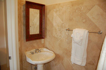 Pearl Of The Sea Luxury Bed & Breakfast