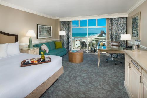 Hotel The Shores Resort & Spa