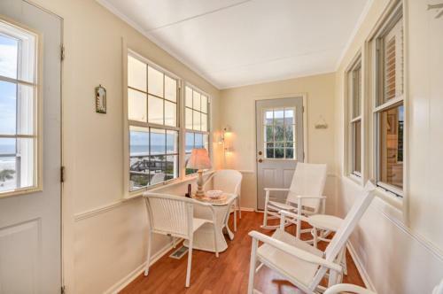 1382 South Fletcher