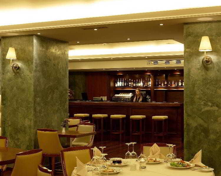 Hotel Piraeus Theoxenia