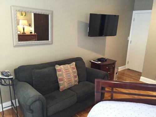 Hostal Coral Reef Guesthouse