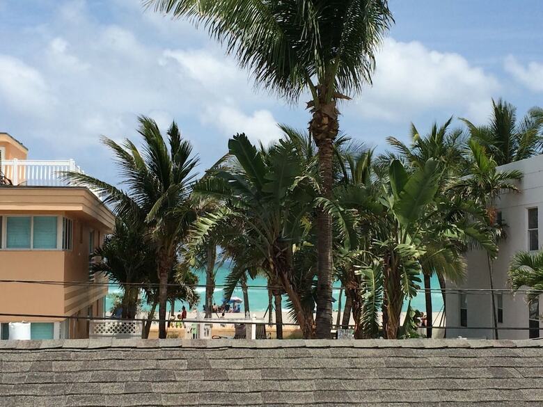 Apartamento Hollywood By The Sea Suites