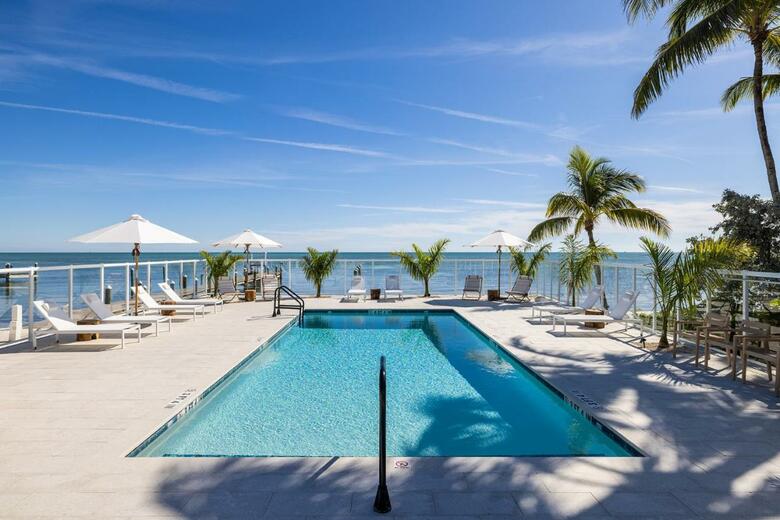 Hotel Pines & Palms Resort